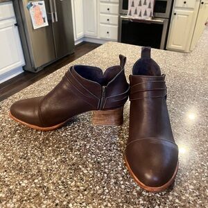 ELF Brown Ankle Boots